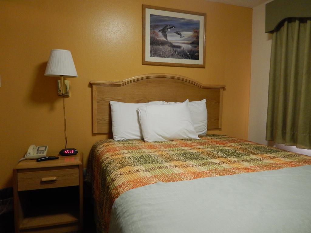 Executive Inn Pearsall Eksteriør billede
