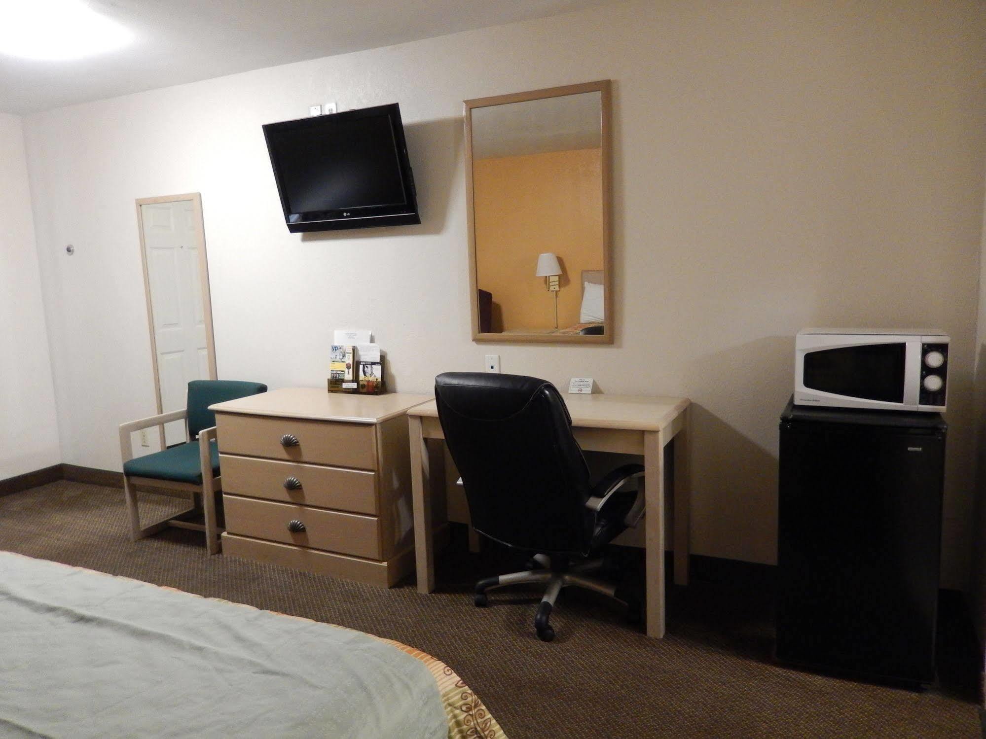 Executive Inn Pearsall Eksteriør billede