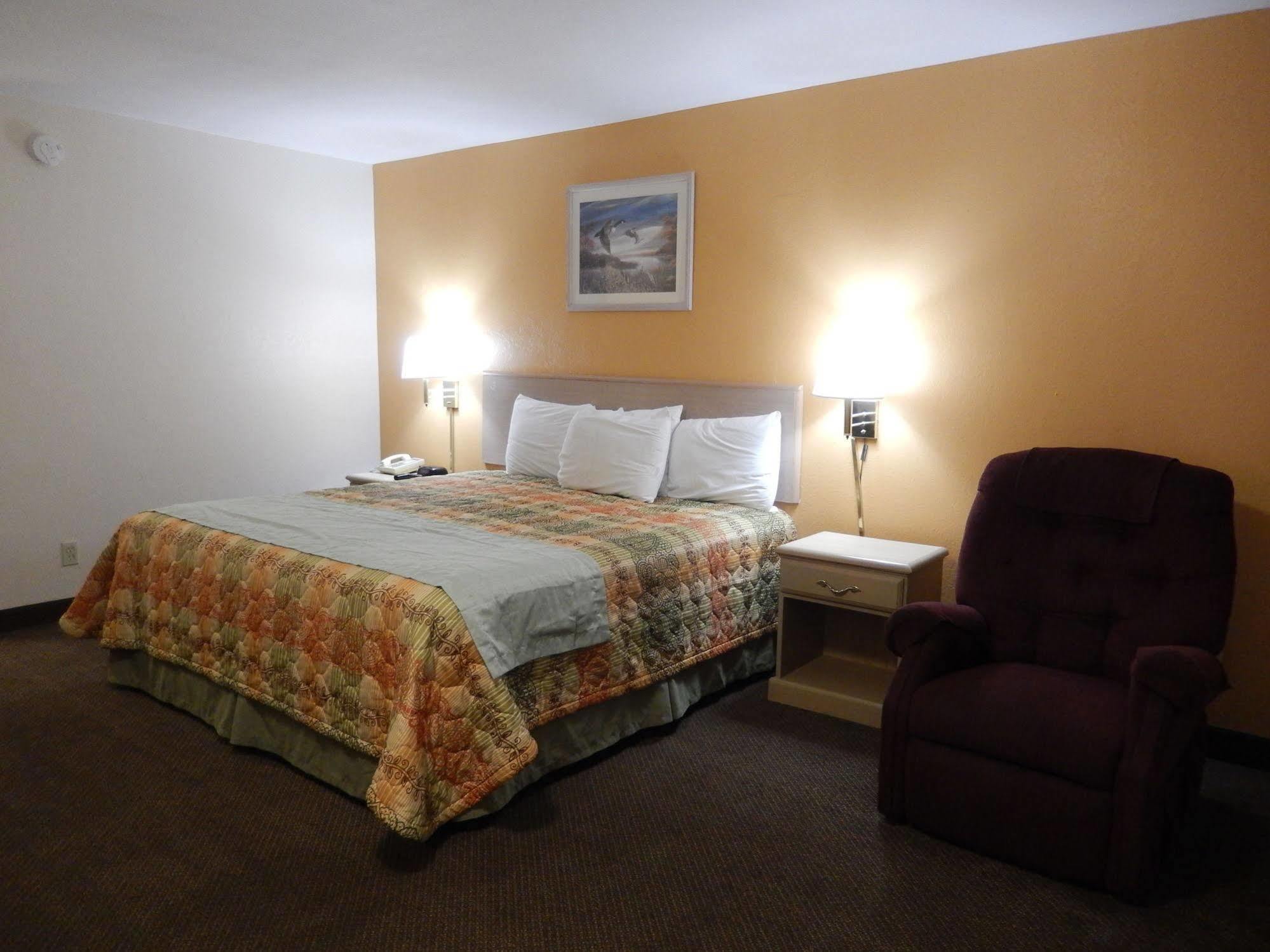 Executive Inn Pearsall Eksteriør billede