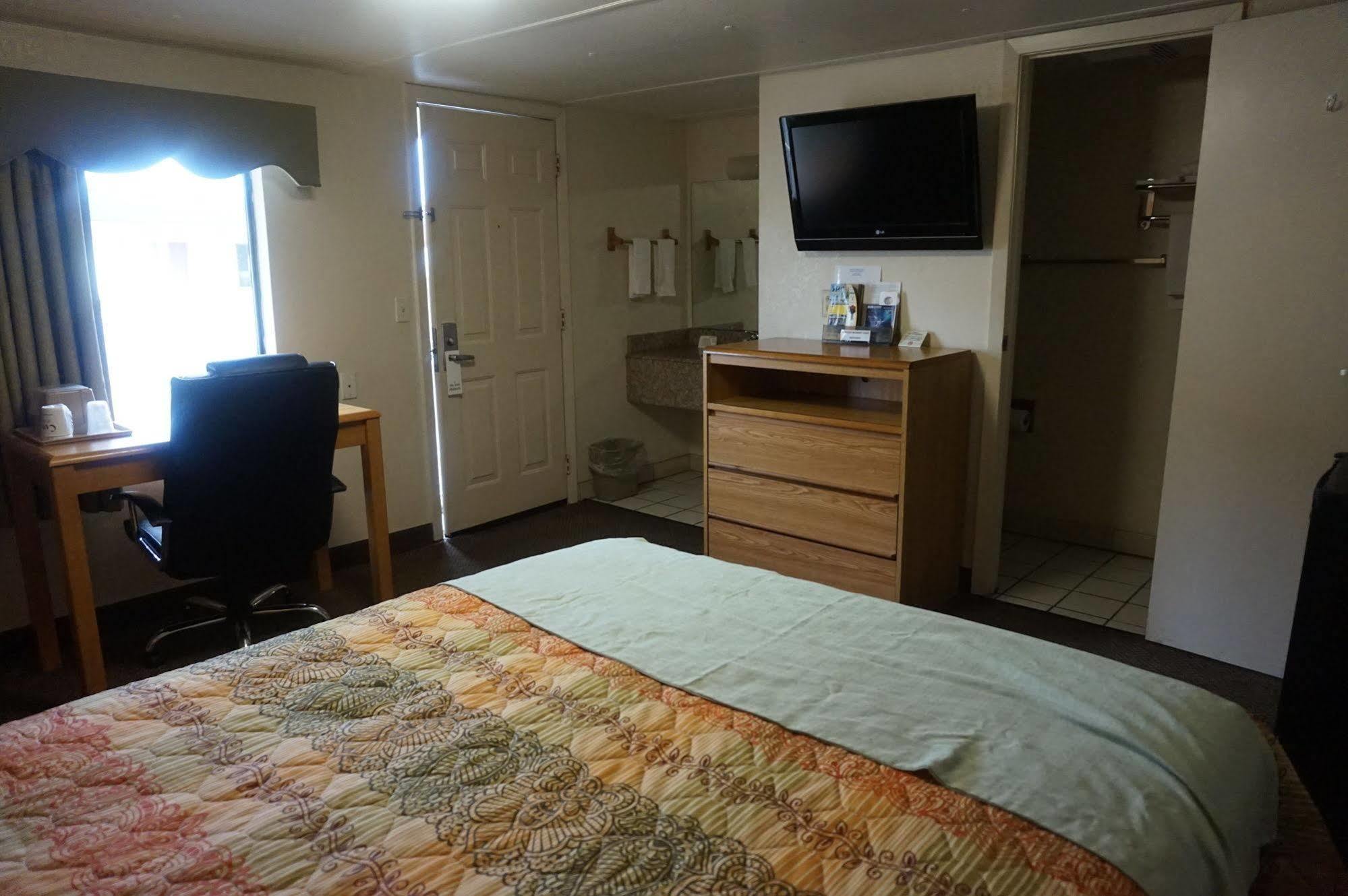 Executive Inn Pearsall Eksteriør billede